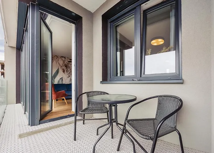 Pudrowy Lux 16 F Perlowa Przystan - * Kołobrzeg