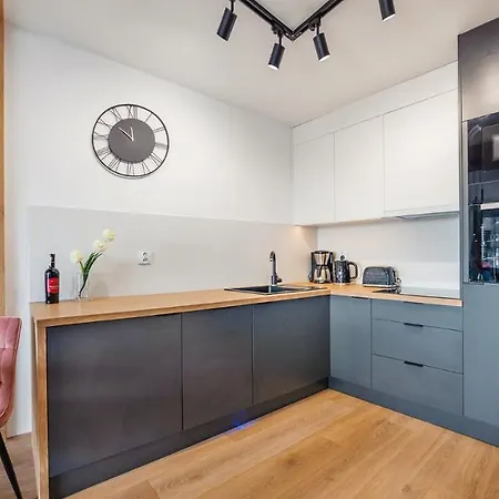 Pudrowy Lux 16 F Perlowa Przystan - Kołobrzeg