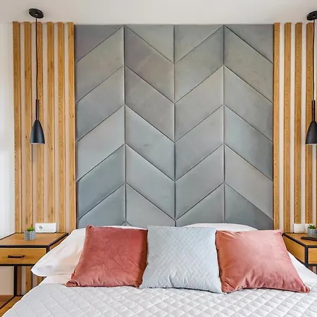 Pudrowy Lux 16 F Perlowa Przystan - *